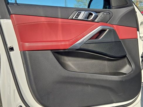 Used 2021 BMW X6 xDrive40i w/ M Sport Package image 19