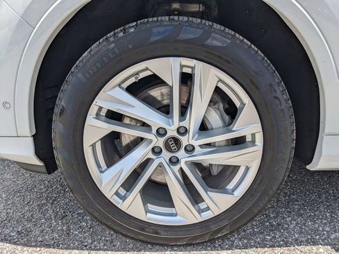 Used 2023 Audi Q7 3.0T Premium Plus AWD/4WD image 10