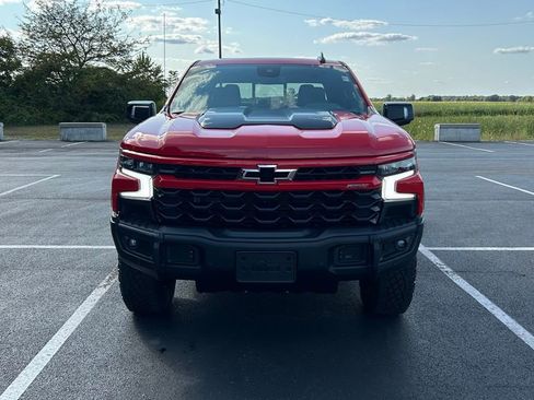 Used 2024 Chevrolet Silverado 1500 ZR2 w/ ZR2 Bison Edition AWD/4WD image 2