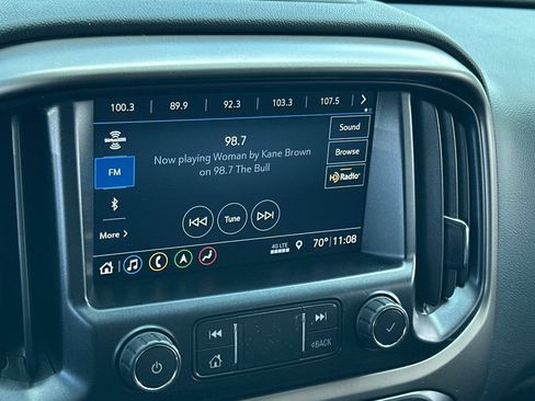 Used 2021 Chevrolet Colorado Z71 AWD/4WD image 17