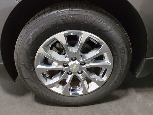 Used 2018 Chevrolet Equinox LT image 30