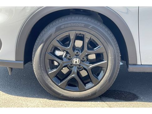 Used 2025 Honda HR-V Sport image 10