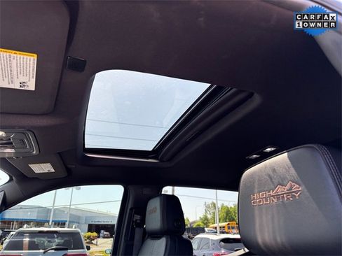 Used 2023 Chevrolet Silverado 1500 High Country w/ Technology Package image 27