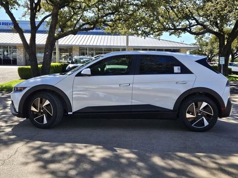 New 2026 Hyundai Ioniq 5 SEL image 2