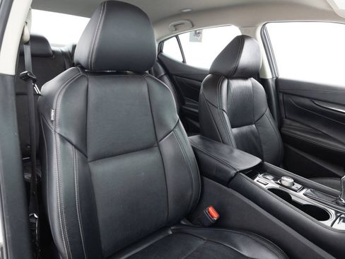 Used 2020 Nissan Maxima 3.5 SV w/ Floor Mat Group FWD image 26