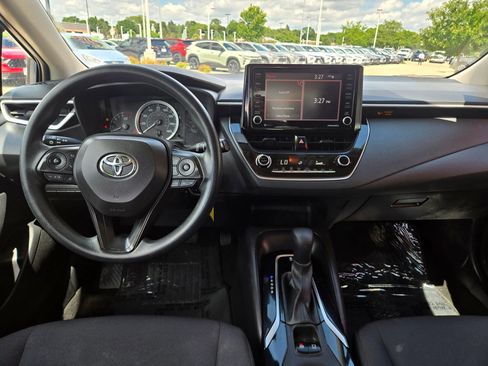 Used 2022 Toyota Corolla LE FWD image 11