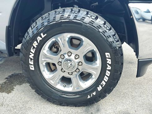 Used 2023 RAM 2500 Big Horn w/ Level 1 Equipment Group AWD/4WD image 26