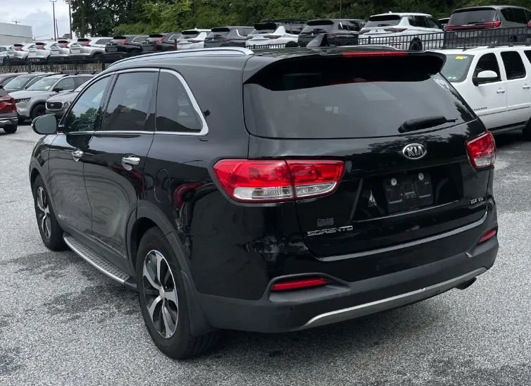 Used 2018 Kia Sorento EX w/ EX Advanced Touring Package AWD/4WD image 8