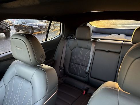 Used 2024 Buick Envista Avenir image 10