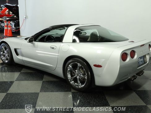 Used 1998 Chevrolet Corvette Coupe w/ Roof Pkg image 6