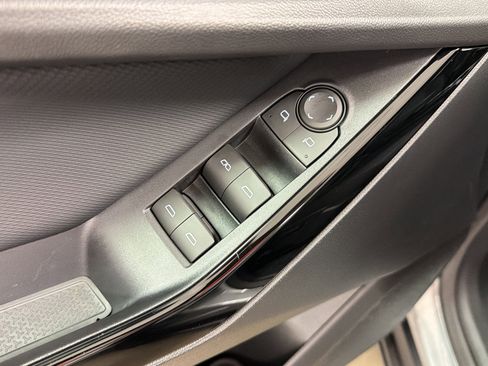 New 2026 Chevrolet Equinox LT w/ Safety and Technology Package FWD image 21
