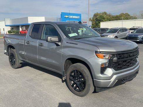 Used 2023 Chevrolet Silverado 1500 Custom w/ LPO, Dark Essentials Package image 2