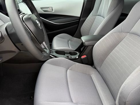 Used 2025 Toyota Corolla SE FWD image 10