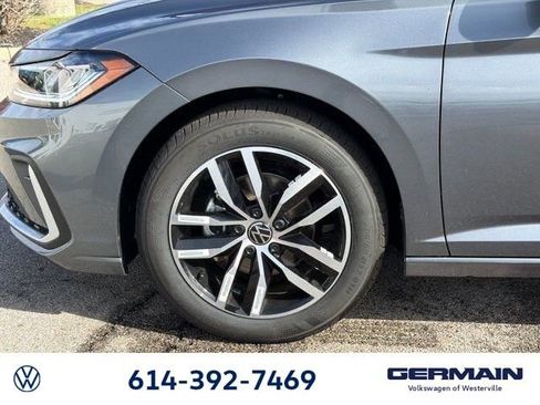 New 2026 Volkswagen Jetta SE image 12