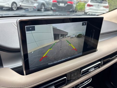 Certified 2023 Lincoln Nautilus AWD w/ Premium Package image 20