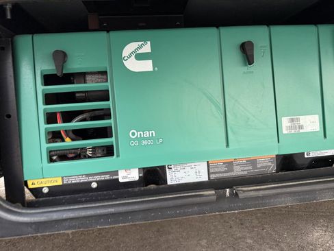 Used 2019 Mercedes-Benz Sprinter 170 image 9