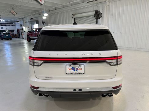 New 2026 Lincoln Aviator 2WD image 28
