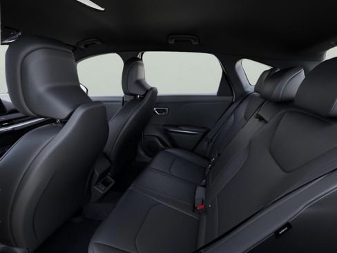 New 2026 Kia K4 EX FWD image 13