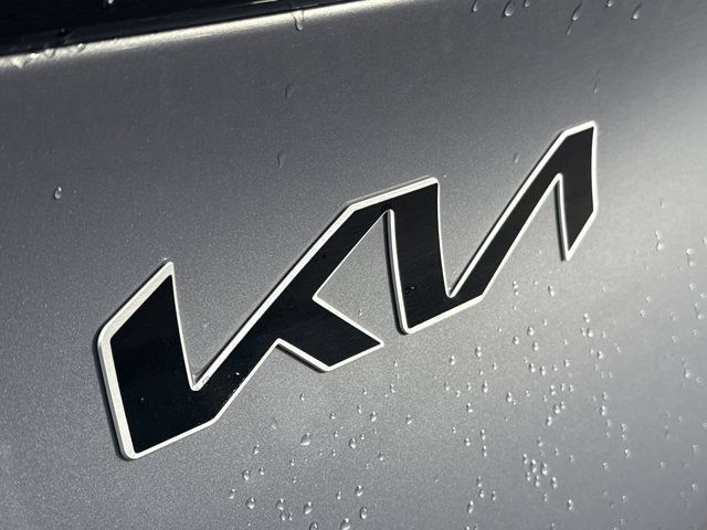Used 2023 Kia Sportage EX FWD image 13