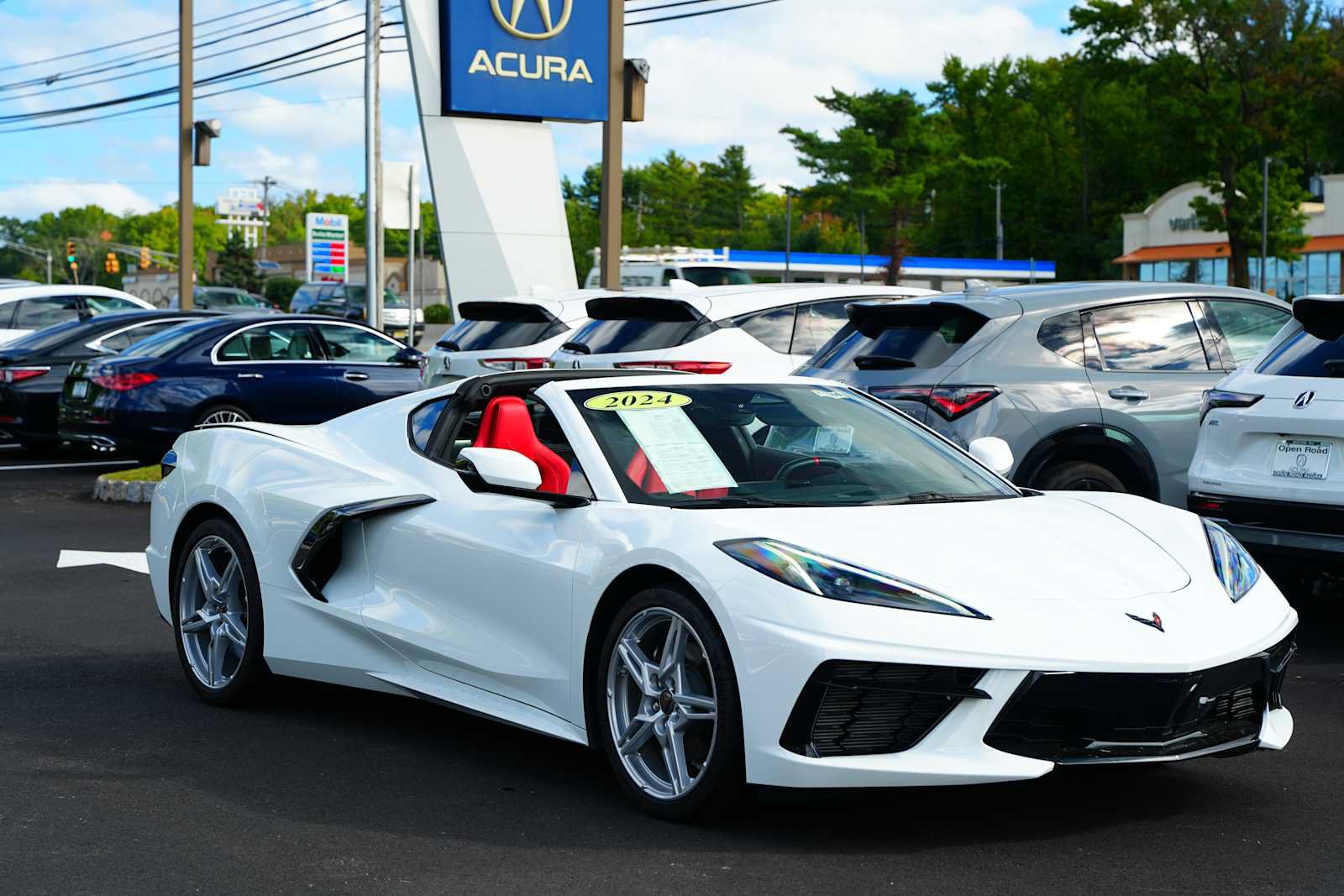 Used 2024 Chevrolet Corvette Stingray Coupe w/ 1LT RWD image 28