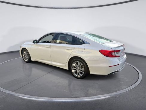 Used 2018 Honda Accord LX image 3