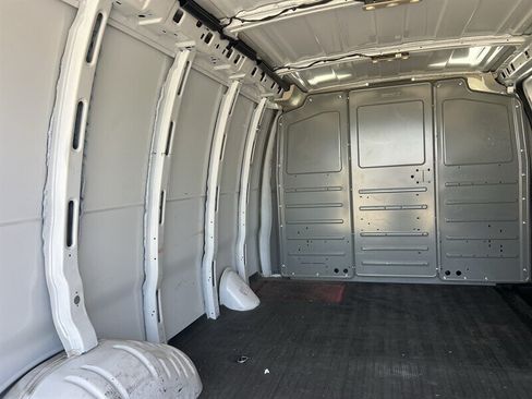 Used 2023 GMC Savana 2500 w/ Driver Convenience Package RWD image 8