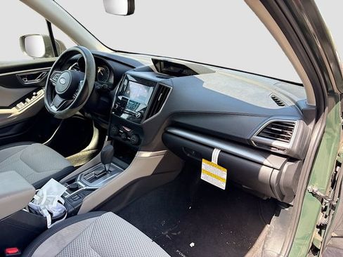 Certified 2024 Subaru Forester Premium AWD/4WD image 32