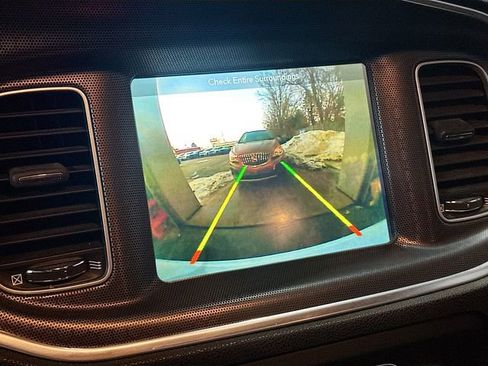 Used 2017 Dodge Charger SRT image 14