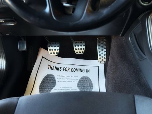 Used 2018 Dodge Challenger T/A image 18