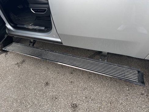 Used 2024 Jeep Grand Wagoneer Series II w/ Quick Order Packagew 28T image 7