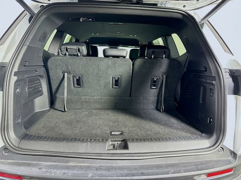 Used 2025 Buick Enclave Preferred image 30