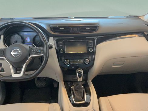 Used 2021 Nissan Rogue Sport SL w/ Premium Package FWD image 28