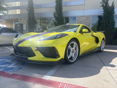 Used 2021 Chevrolet Corvette Stingray Premium Cpe w/ 3LT image 2