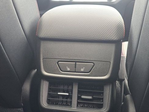 Used 2025 Chevrolet Equinox RS w/ Convenience Package III AWD/4WD image 26