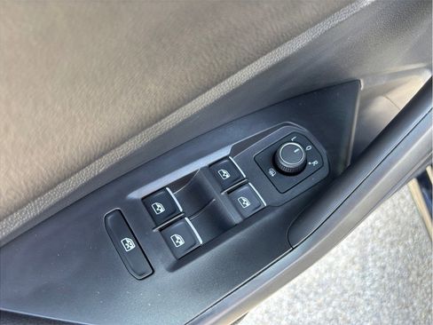 Used 2022 Volkswagen Jetta Sport image 16