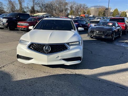 Used 2018 Acura TLX image 8