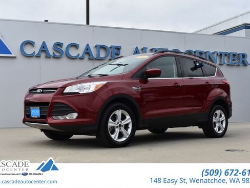 Used 2016 Ford Escape SE w/ Equipment Group 201A image 1