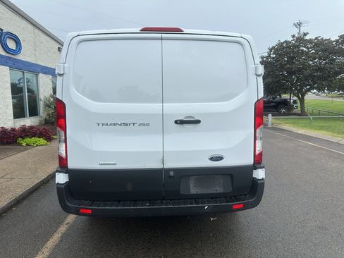 Used 2022 Ford Transit 250 Low Roof RWD image 5