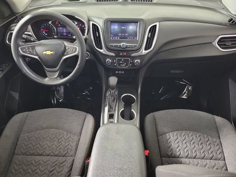 Used 2022 Chevrolet Equinox LT FWD image 16