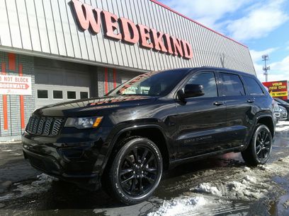 Used 2019 Jeep Grand Cherokee Altitude