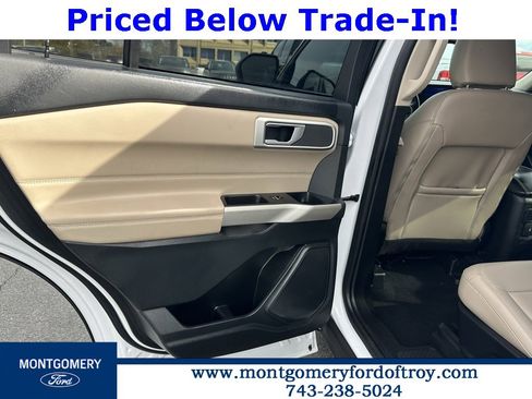 Used 2023 Ford Explorer XLT w/ Equipment Group 202A image 19