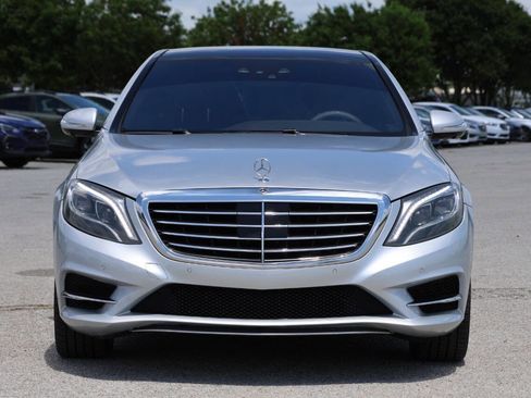Used 2017 Mercedes-Benz S 550 Sedan image 2