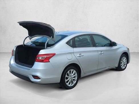 Used 2019 Nissan Sentra SV FWD image 8