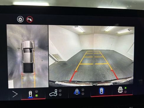 New 2026 GMC Canyon AT4 w/ Technology Plus Package image 15