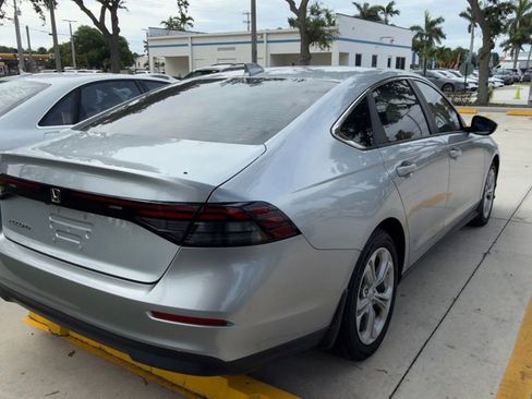 Used 2025 Honda Accord LX image 8
