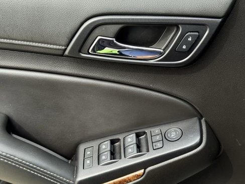 Used 2019 Chevrolet Tahoe Premier w/ RST Edition image 22
