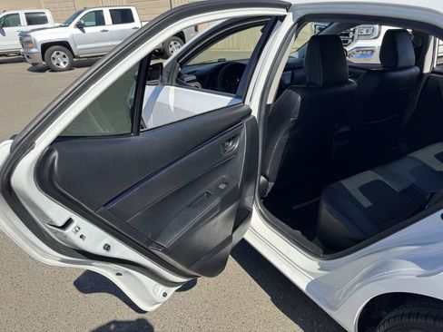 Used 2019 Toyota Corolla SE image 19