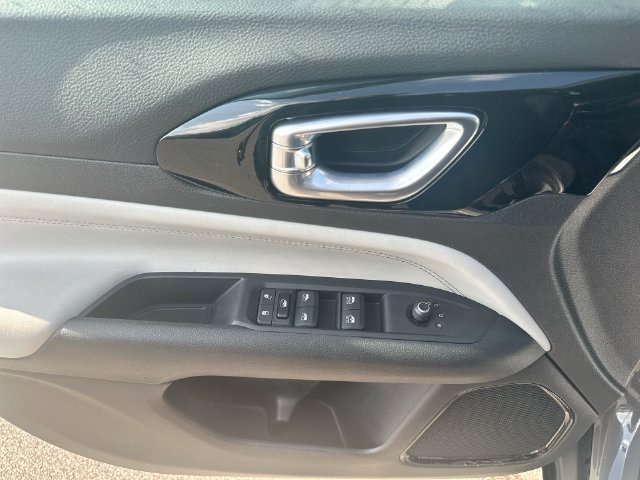 Certified 2022 Jeep Compass Limited AWD/4WD image 16