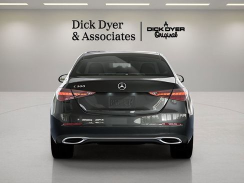 Used 2025 Mercedes-Benz C 300 Sedan image 14