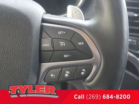 Used 2017 Jeep Grand Cherokee Summit w/ Platinum Series Group AWD/4WD image 27
